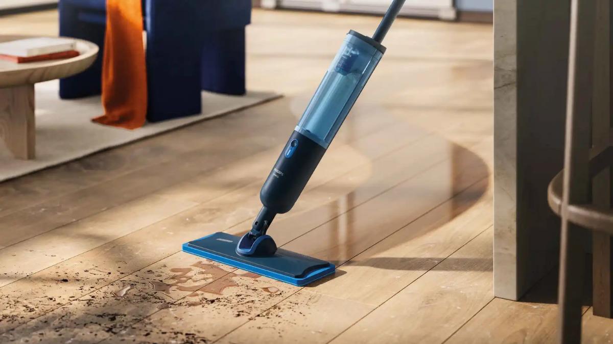 Mop yaparken bel ağrısı &ccedil;ekmemek i&ccedil;in uygulanması gereken doğru duruş ve hareket teknikleri 4