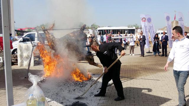 200 kiloluk dana çevirme alev aldı