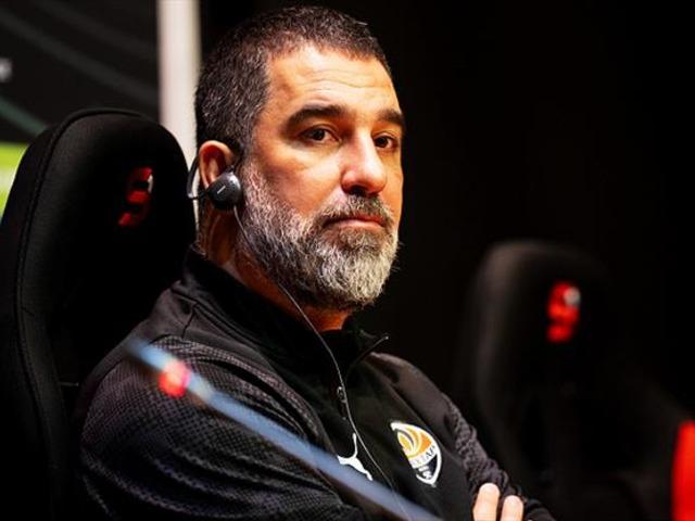 Talimatı şimdiden verdi! Arda Turan Beşiktaşlı yıldıza kafayı taktı