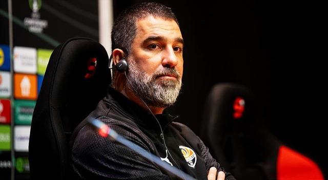 Talimatı şimdiden verdi! Arda Turan Beşiktaşlı yıldıza kafayı taktı