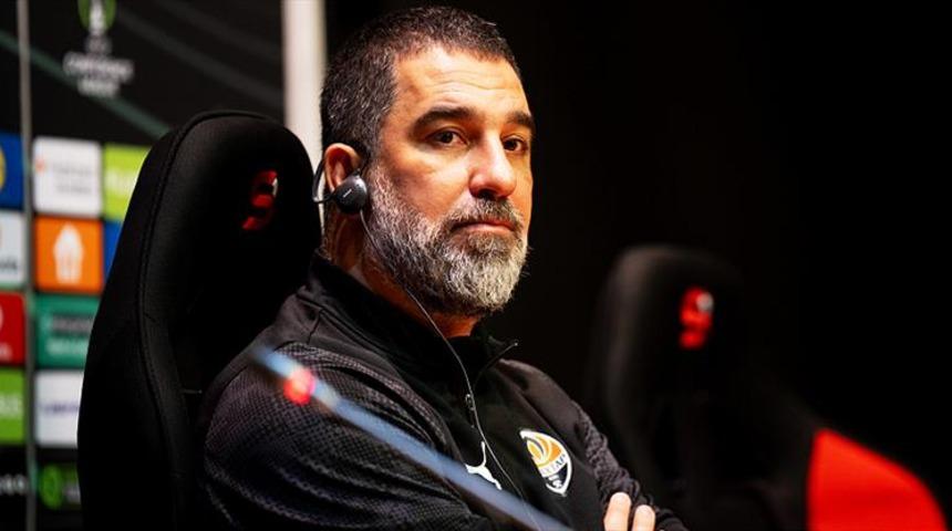 Talimatı şimdiden verdi! Arda Turan Beşiktaşlı yıldıza kafayı taktı