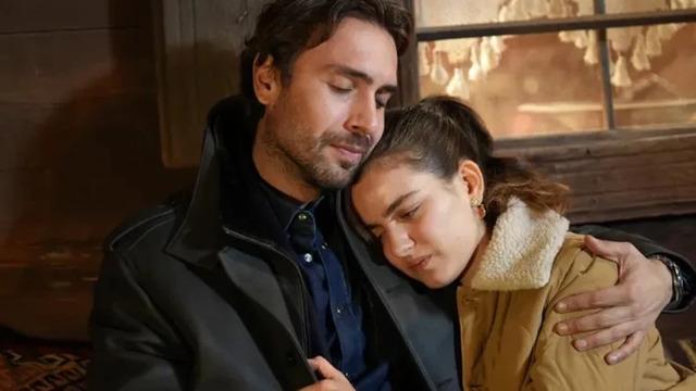 Taşacak Bu Deniz yayın akışından çıkarıldı! Ava Yaman paylaştı