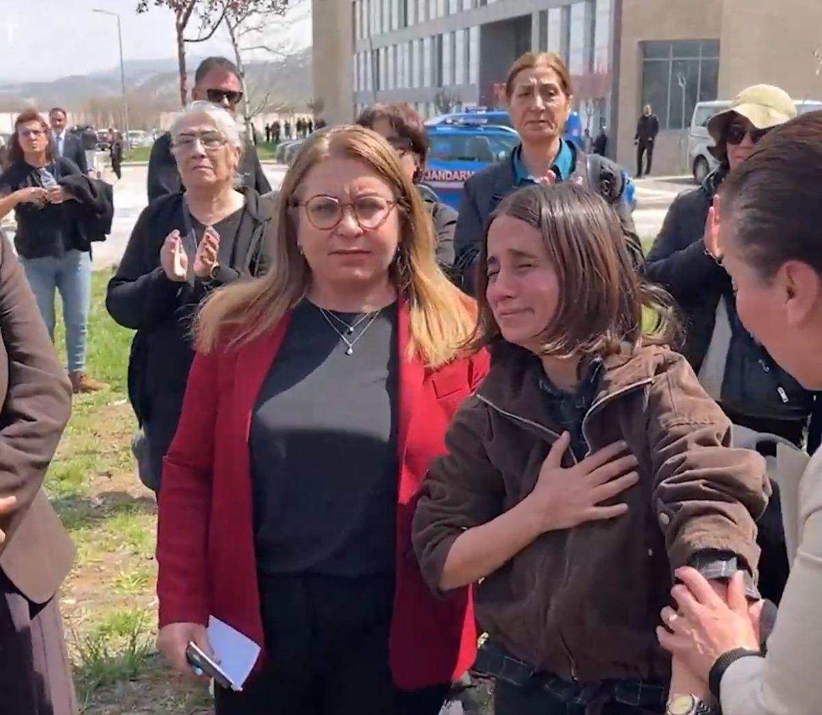 G&uuml;listan Doku nun ablası haberi alınca fenalaştı! "Başsavcı tarih yazıyor" 4