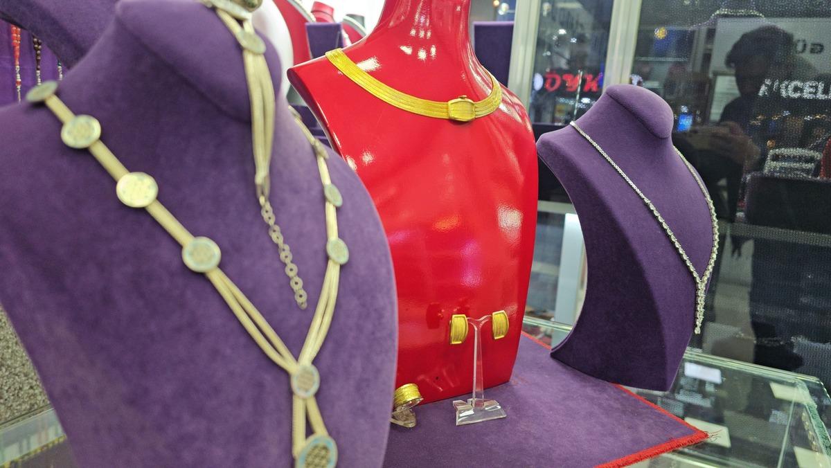 G&ouml;r&uuml;nce altın zannetmeyin: Ger&ccedil;ek bambaşka! D&uuml;ğ&uuml;nlerde takılıyor 4