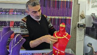 G&ouml;r&uuml;nce altın zannetmeyin: D&uuml;ğ&uuml;nlerde takılıyor