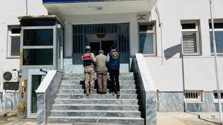 Birecik’te aranan 2 şahıs yakalandı