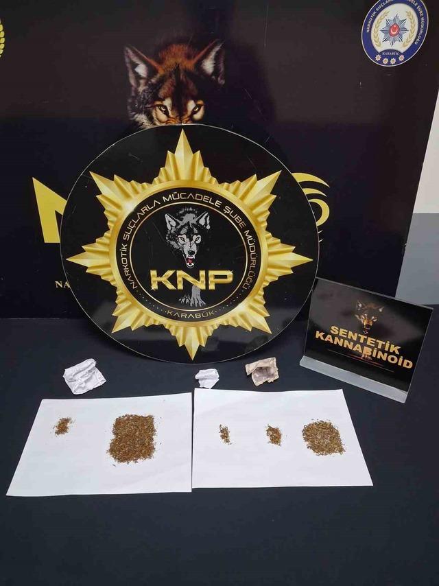 Karab&uuml;k&rsquo;te narkotik operasyonları: 1 tutuklama 4