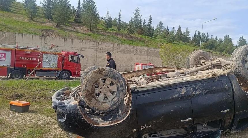 Siirt&rsquo;te kontrolden &ccedil;ıkan ara&ccedil; takla attı: 1 yaralı