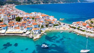 Son dakika: Yunan'a ilgi rekor seviyede! T&uuml;rkler yarım milyon euro bıraktı