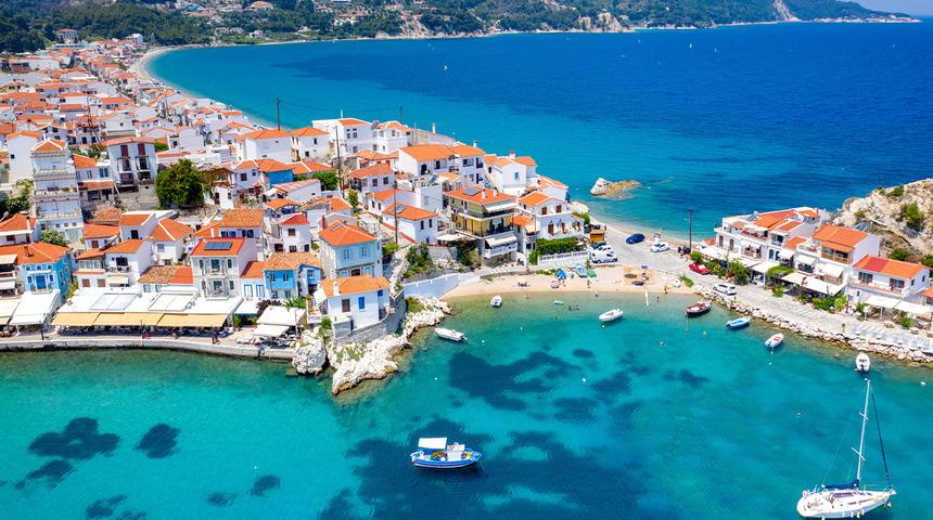 Yunan'a ilgi rekor seviyede! T&uuml;rkler yarım milyon euro bıraktı