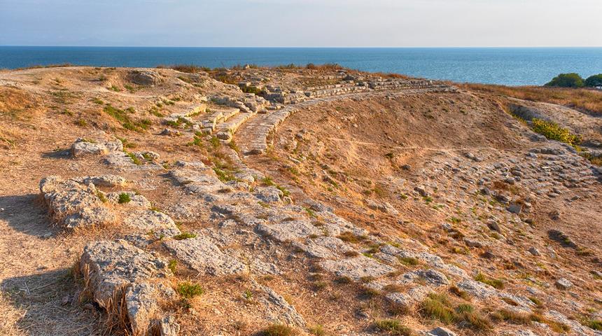 Bu şehir T&uuml;rkiye'de: Toprağından adeta servet fışkırıyor!