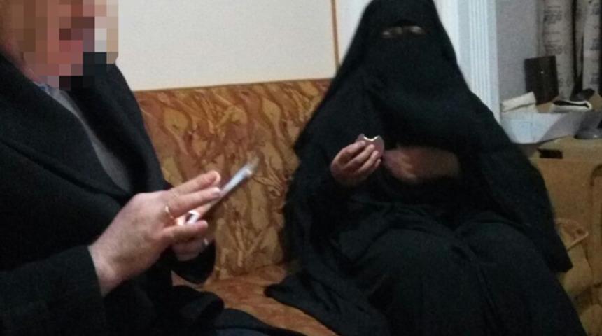 Eski müdürün Mısırlı kadını taciz etme anı ortaya çıktı!