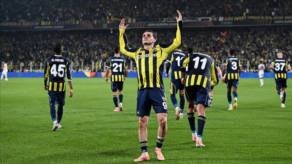 Fenerbah&ccedil;e de derbi &ouml;ncesi "Kart" kabusu: Tam 7 isim sınırda! 1
