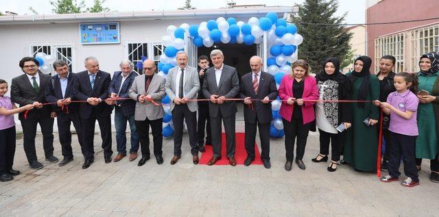 Başkan Karaosmanoğlu, “Eğitimi, hizmetlerimizin en başına yazıyoruz”