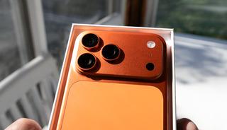 iPhone 18 Pro'nun renkleri ortaya &ccedil;ıktı! İşte bu yılın imza rengi...