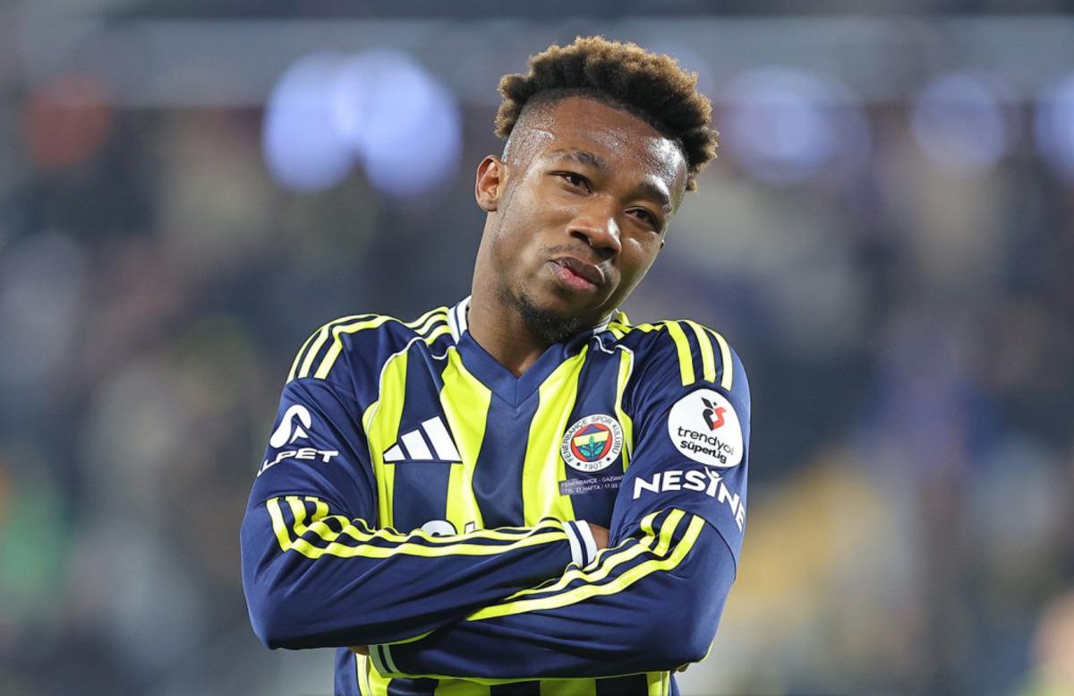 Fenerbah&ccedil;e de tarihi isyan! T&uuml;mer Metin esti g&uuml;rledi 2