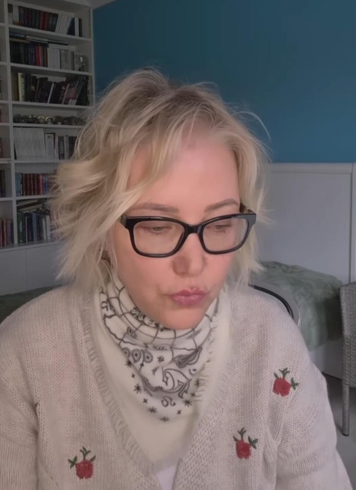 Berna La&ccedil;in okul saldırılarına kayıtsız kalmadı!  Dayanamıyorum   2