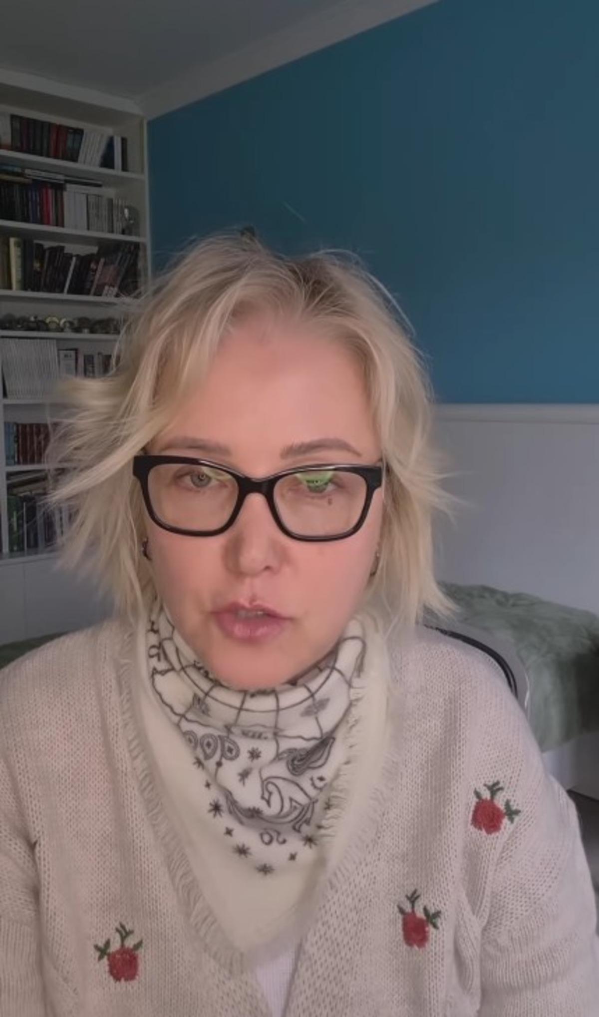 Berna La&ccedil;in okul saldırılarına kayıtsız kalmadı!  Dayanamıyorum   1