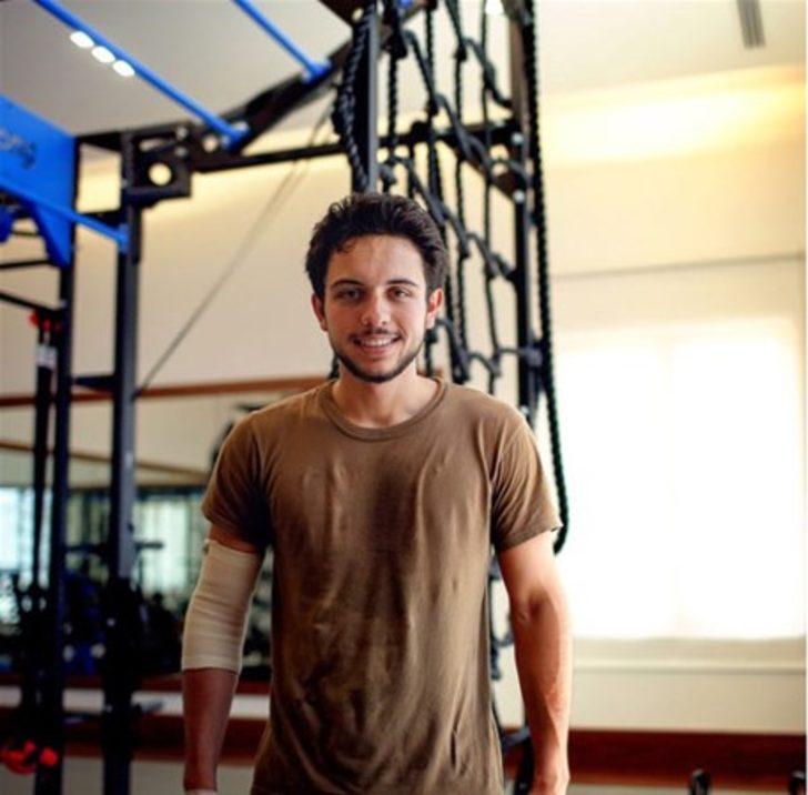 Suudi milyarderin altın kaplamalı otomobilleri G4