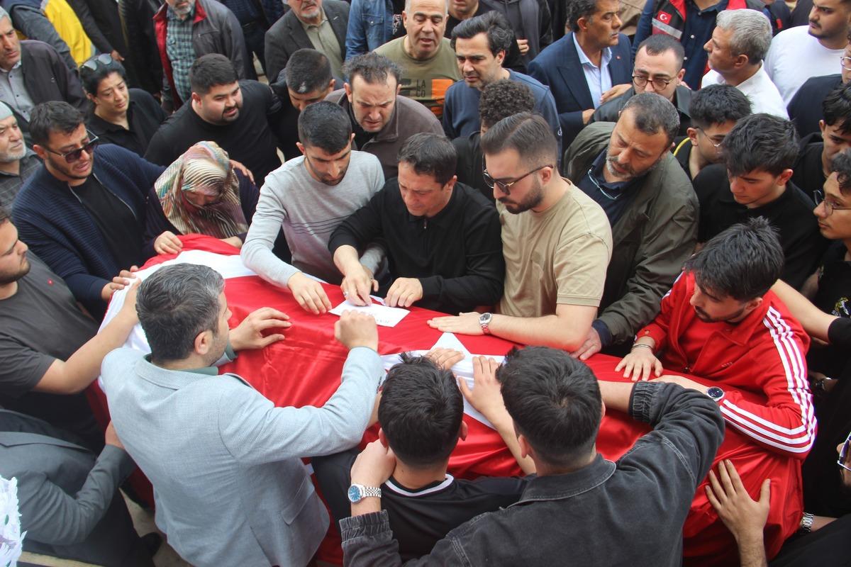 Okullarda saldırı tehdidi sonrası harekete ge&ccedil;ildi! 12 tutuklama 4