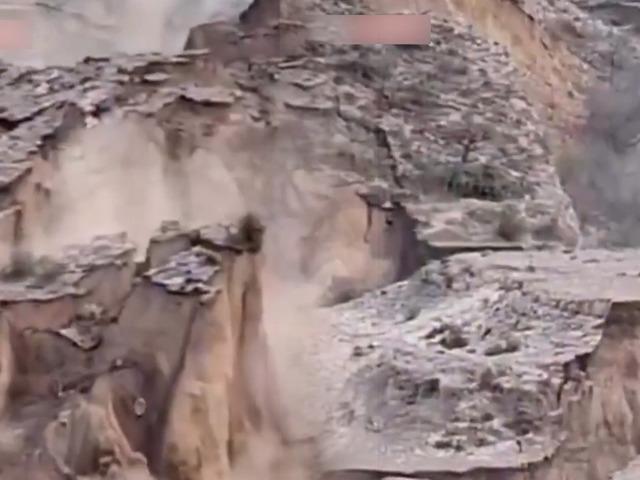 Dev toprak kayması g&uuml;ndemde: Yama&ccedil; &ccedil;&ouml;kt&uuml;!