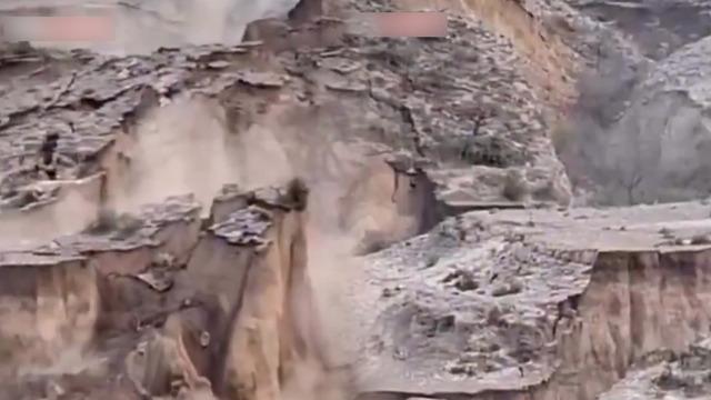 Rusya Dağıstan'da dev toprak kayması gündem oldu: Yamaç çöktü!