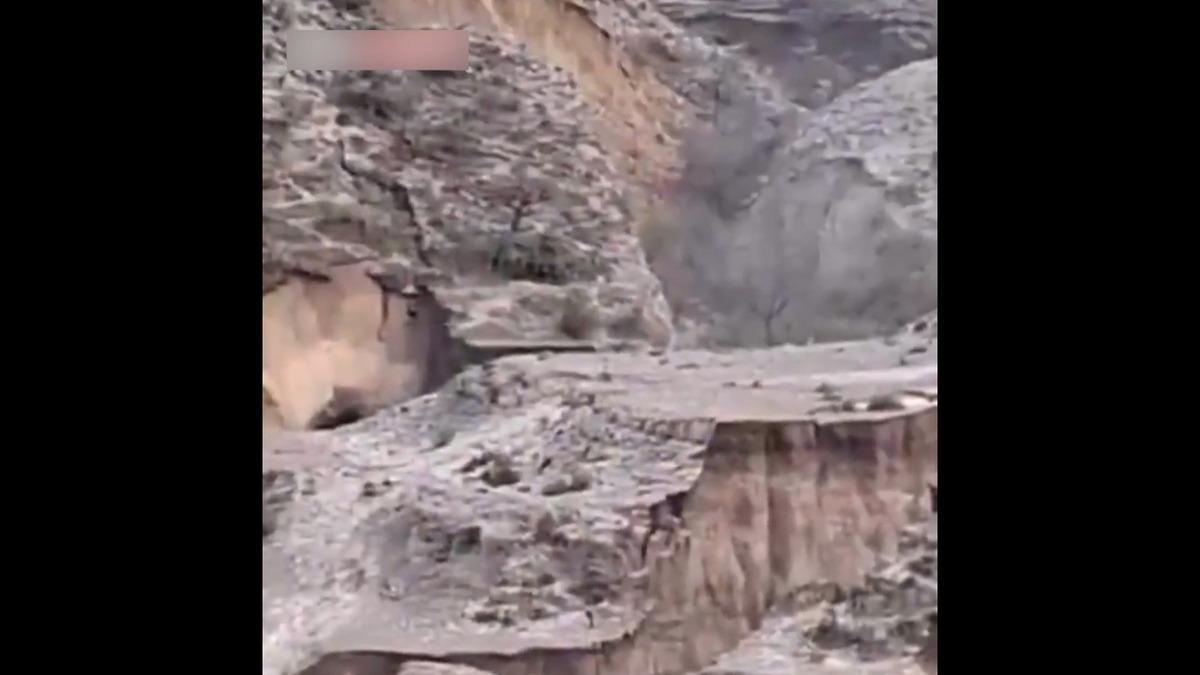 Rusya Dağıstan da dev toprak kayması g&uuml;ndem oldu: Yama&ccedil; &ccedil;&ouml;kt&uuml;! 4