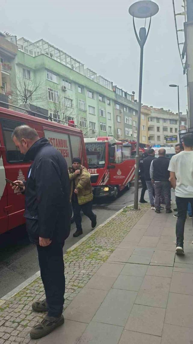 Şişli&rsquo;de korkutan baca yangını 2