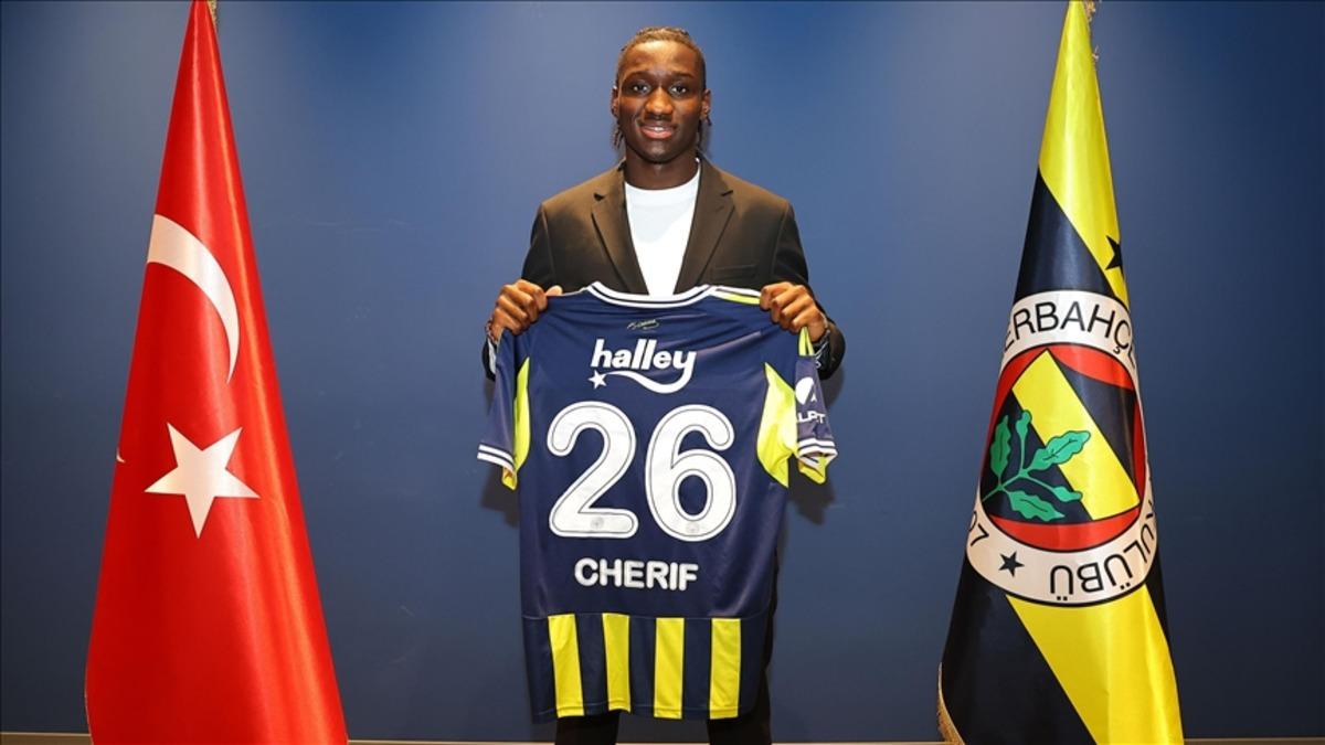Aziz Yıldırım 3 Fenerbah&ccedil;eli futbolcunun ismini verdi: "Bu Sidiki Cherif i kim aldı?" 2