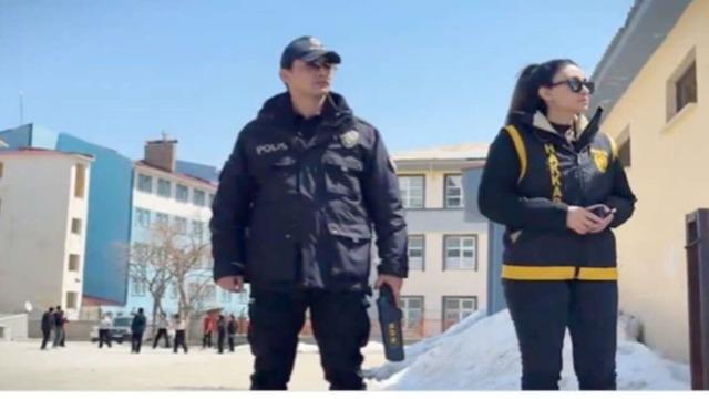 Hakkâri emniyetinden okullarda güvenlik seferberliği