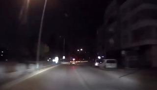 Ticari taksinin &ccedil;arptığı gen&ccedil; kız hayatını kaybetti: Feci kaza kamerada