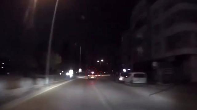 Ticari taksinin çarptığı genç kız hayatını kaybetti: Feci kaza kamerada