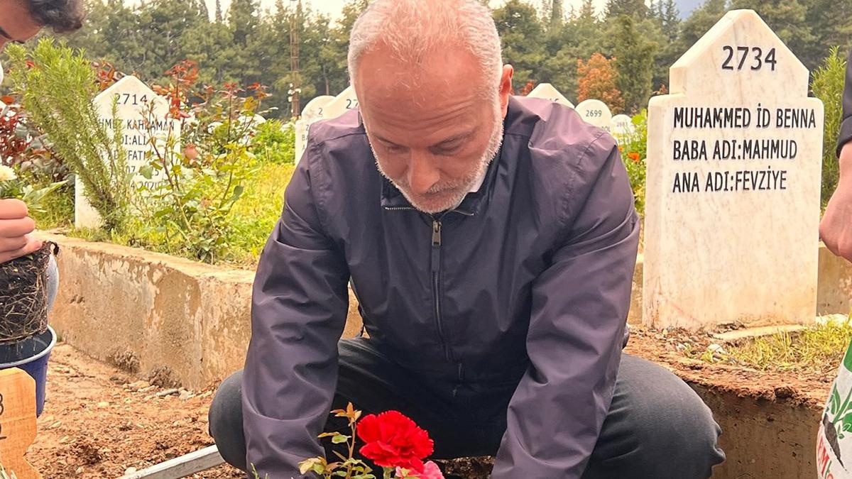 Saldırıda hayatını kaybeden Kerem’in mezarına çiçekler dikildi