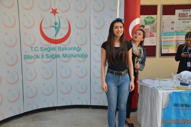 İl Sağlık Müdürlüğü ekipleri bilgilendirme standı açtı