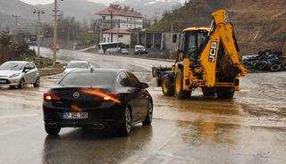 Bitlis&rsquo;te aynı noktada 2 ay sonra yine heyelan meydana geldi