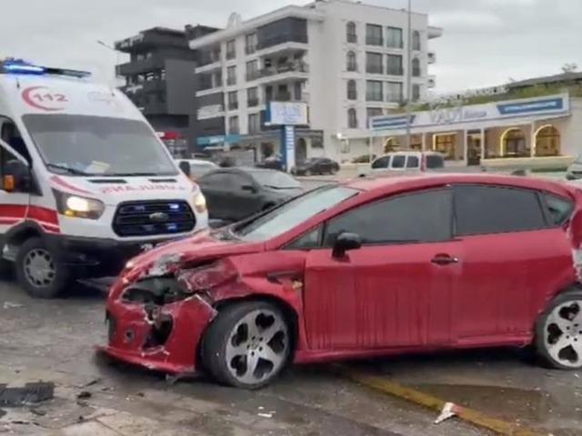 Denizli&rsquo;de zincirleme trafik kazası: 4 yaralı