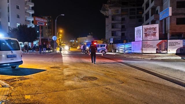 Mersin'de talihsiz kaza: Tırın çarptığı kadın hayatını kaybetti