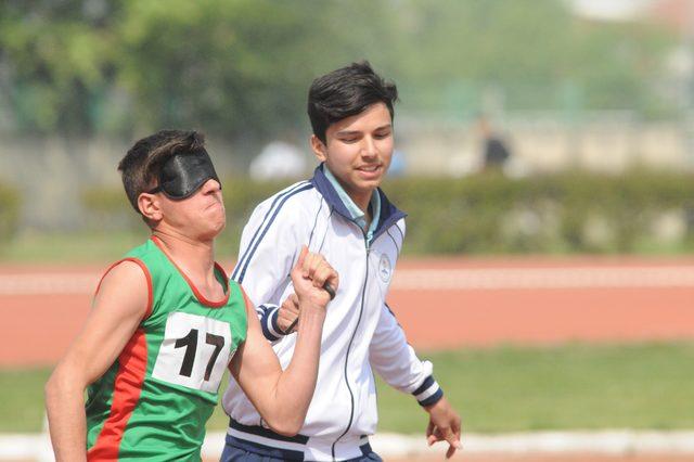 Türkiye Görme Engelliler Spor Federasyonu Atletizm Türkiye Şampiyonası Bursa'da başladı