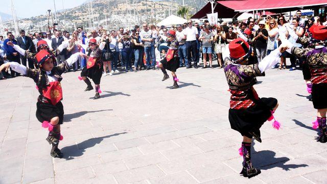 Bodrum renkli görüntülerle turizm sezonunu açtı