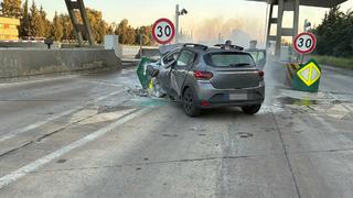 Yer: İzmir! Genç kız yanan araçta feci şekilde can verdi