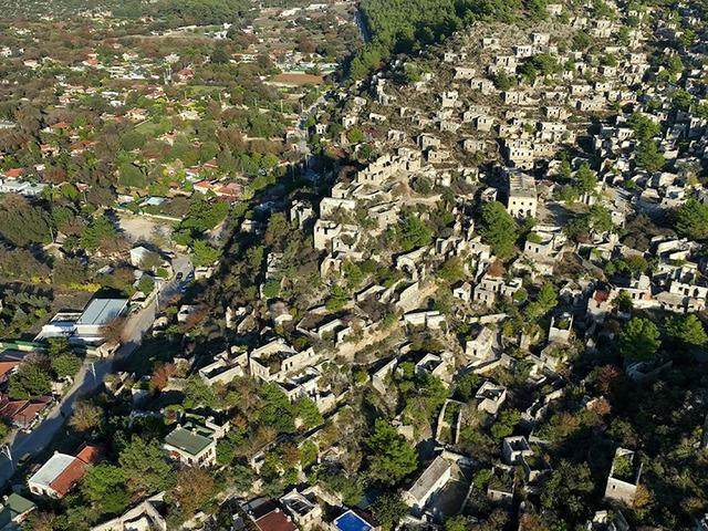 Turist cennetinin i&ccedil;indeki 'hayalet'! 69 yıl &ouml;nce terk edilmiş