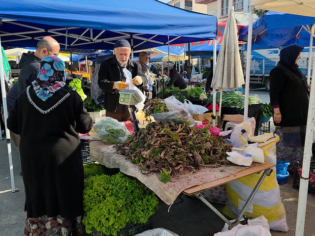 Mayısın 15'ine kadar &ccedil;ıkıyor 'Bir pazarda 1 tona kadar satılıyor'