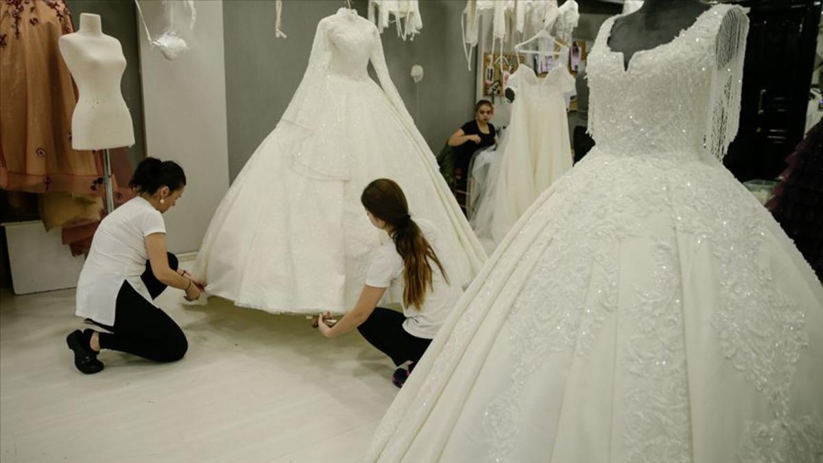 Kapıdan giren 500 TL &ouml;d&uuml;yor! Gelinlik deneme &uuml;cretleri arttı, G&ouml;rsel 1