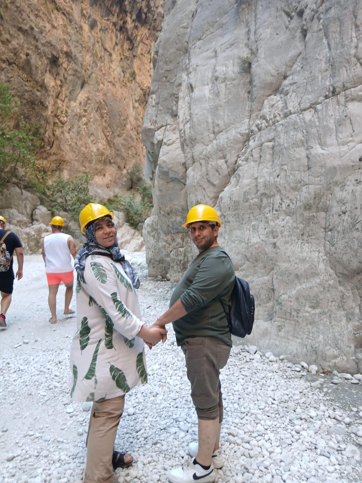 Eşi, g&ouml;z&uuml;n&uuml;n &ouml;n&uuml;nde eriyordu: Dayanamadı! Onu yaşatmak i&ccedil;in 5 ayda 21 kilo verdi 8