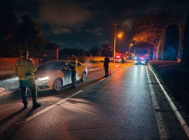 Konya&rsquo;da "Huzur-42/6" uygulamasıyla geniş kapsamlı denetim 1