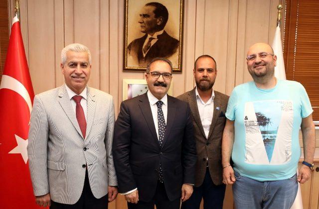 Irak Türkmen Cephesinden Gaün Rektörü Prof. Dr. Gür’e takdirname