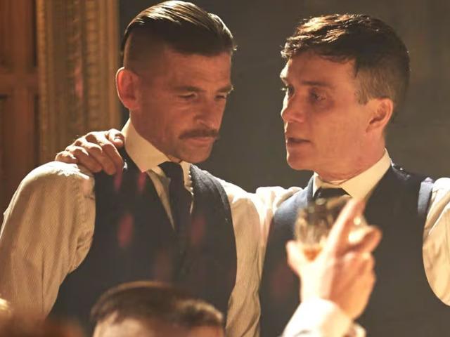 Peaky Blinders yıldızı tanınmaz halde! Para kazanmak i&ccedil;in...