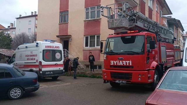 Ş&uuml;pheli kocanın peşine d&uuml;ş&uuml;ld&uuml;! Gen&ccedil; kadın kilitli evde korkun&ccedil; halde bulundu 1