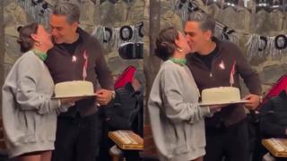 Kadir Doğulu Neslihan Atagül'ü öpücüklere boğdu: Biz sevişmeye başladık