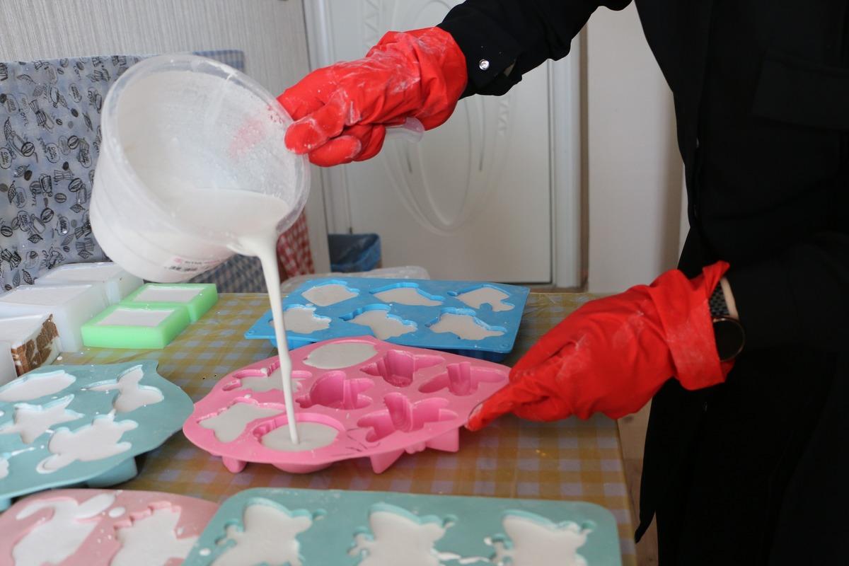 &Ccedil;ocuklarını ekrandan uzaklaştırmak i&ccedil;in hobi olarak başladı: 81 ile satıyor 2